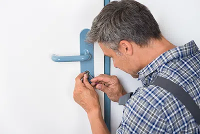 Bolton CT Locksmith Store Bolton, CT 860-331-8583 - emergency-locksmith-service